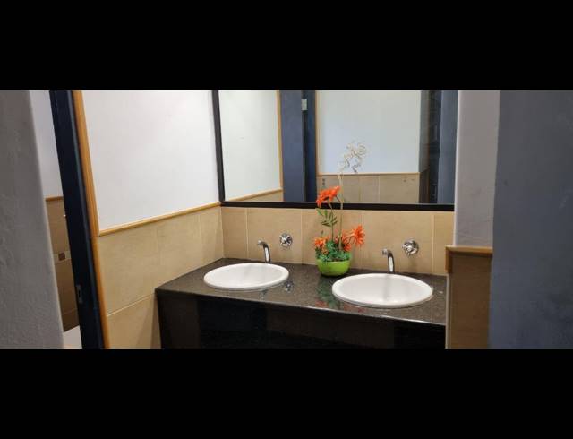 414M² OFFICE FOR SALE IN LA LUCIA